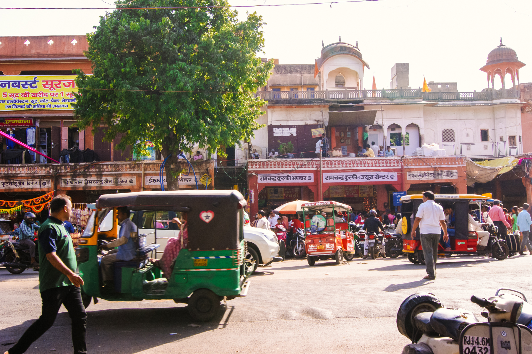 The chaotic streets of Jaipur and its markets